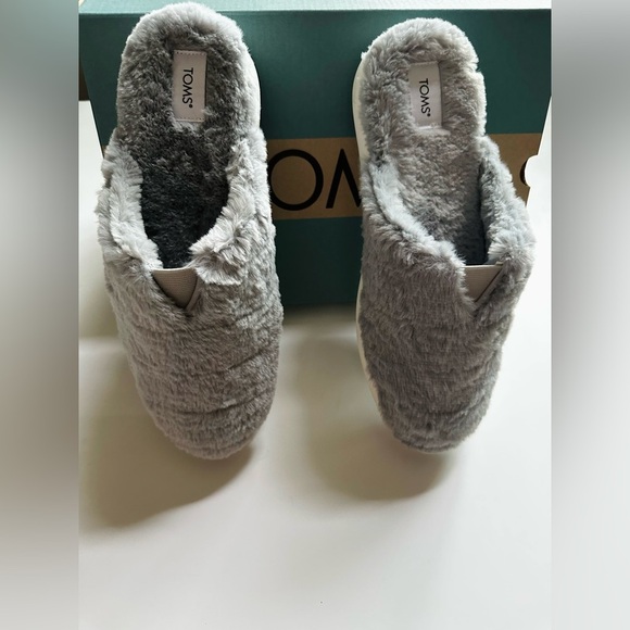 Toms Fluff Slippers Alpargata Mallow Mule Grey Smoke Faux Fur Women NEW Size 9.5 - Picture 6 of 15
